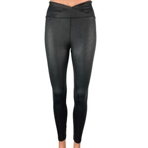 STRUT-THIS Black V Front Mid Rise Activewear Cross Over Leggings Pants One Size